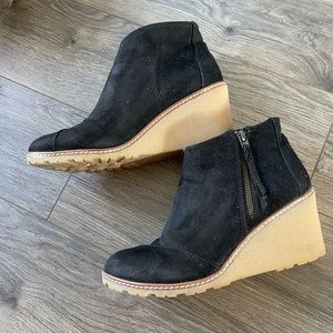 Toms Wedge